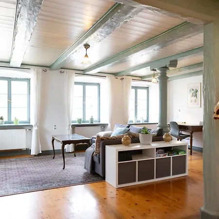 Lägenhet Maechenhaften In Historischem Gebaeude 12p I 4 Baeder I Sauna Zubuchbar I Pizzaofen L Garten *