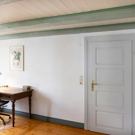 Maechenhaften In Historischem Gebaeude 12p I 4 Baeder I Sauna Zubuchbar I Pizzaofen L Garten * Ehingen (Alb-Donau)