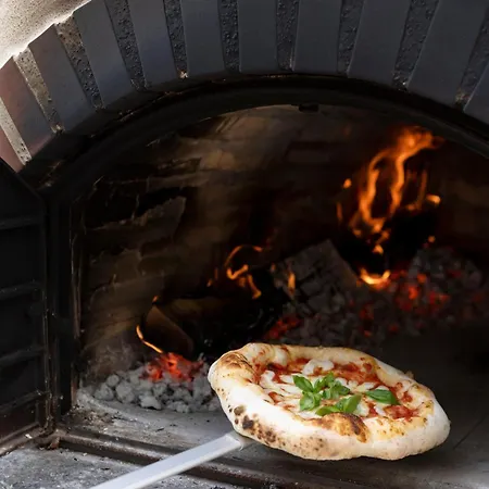 Lägenhet Maechenhaften In Historischem Gebaeude 12p I 4 Baeder I Sauna Zubuchbar I Pizzaofen L Garten Ehingen (Alb-Donau)